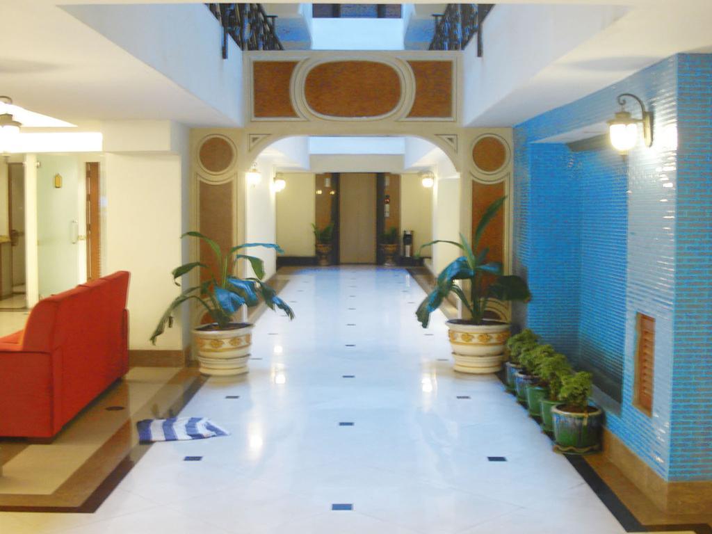 Lk Mansion Aparthotel Pattaya Bagian luar foto