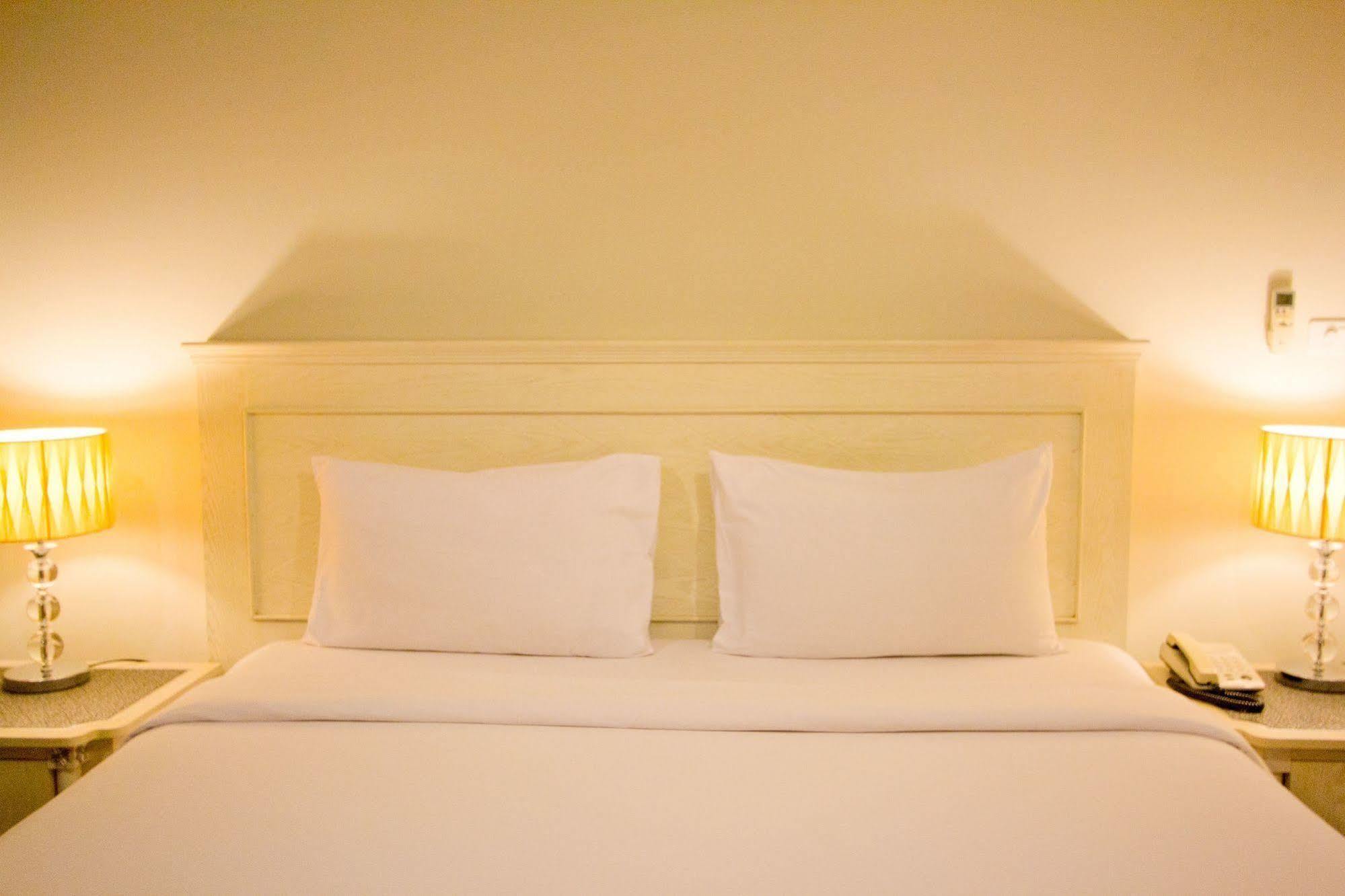 Lk Mansion Aparthotel Pattaya Bagian luar foto