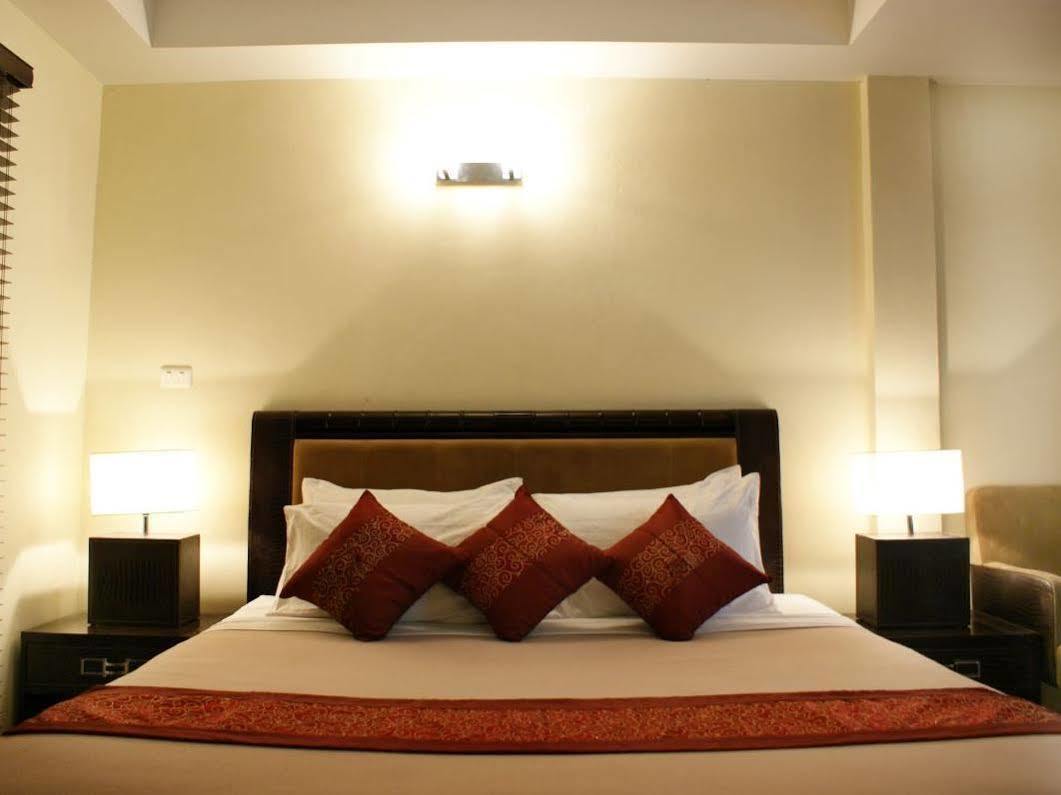 Lk Mansion Aparthotel Pattaya Bagian luar foto
