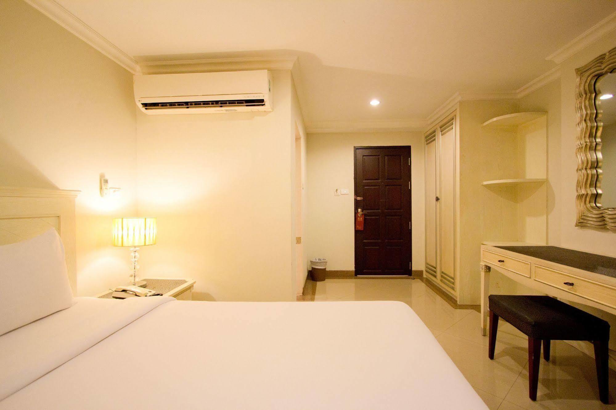 Lk Mansion Aparthotel Pattaya Bagian luar foto