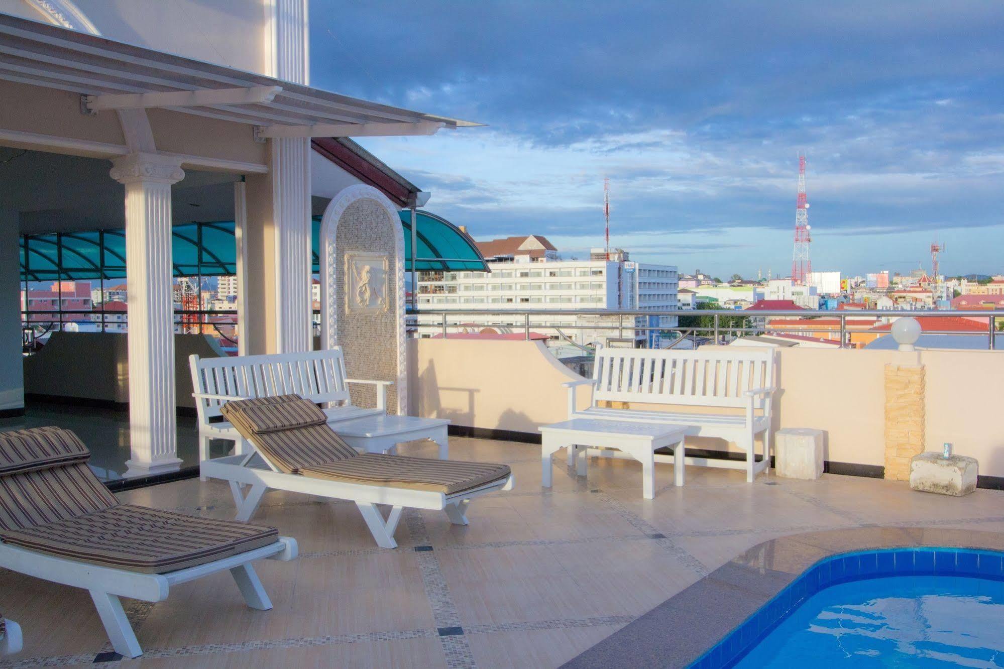 Lk Mansion Aparthotel Pattaya Bagian luar foto