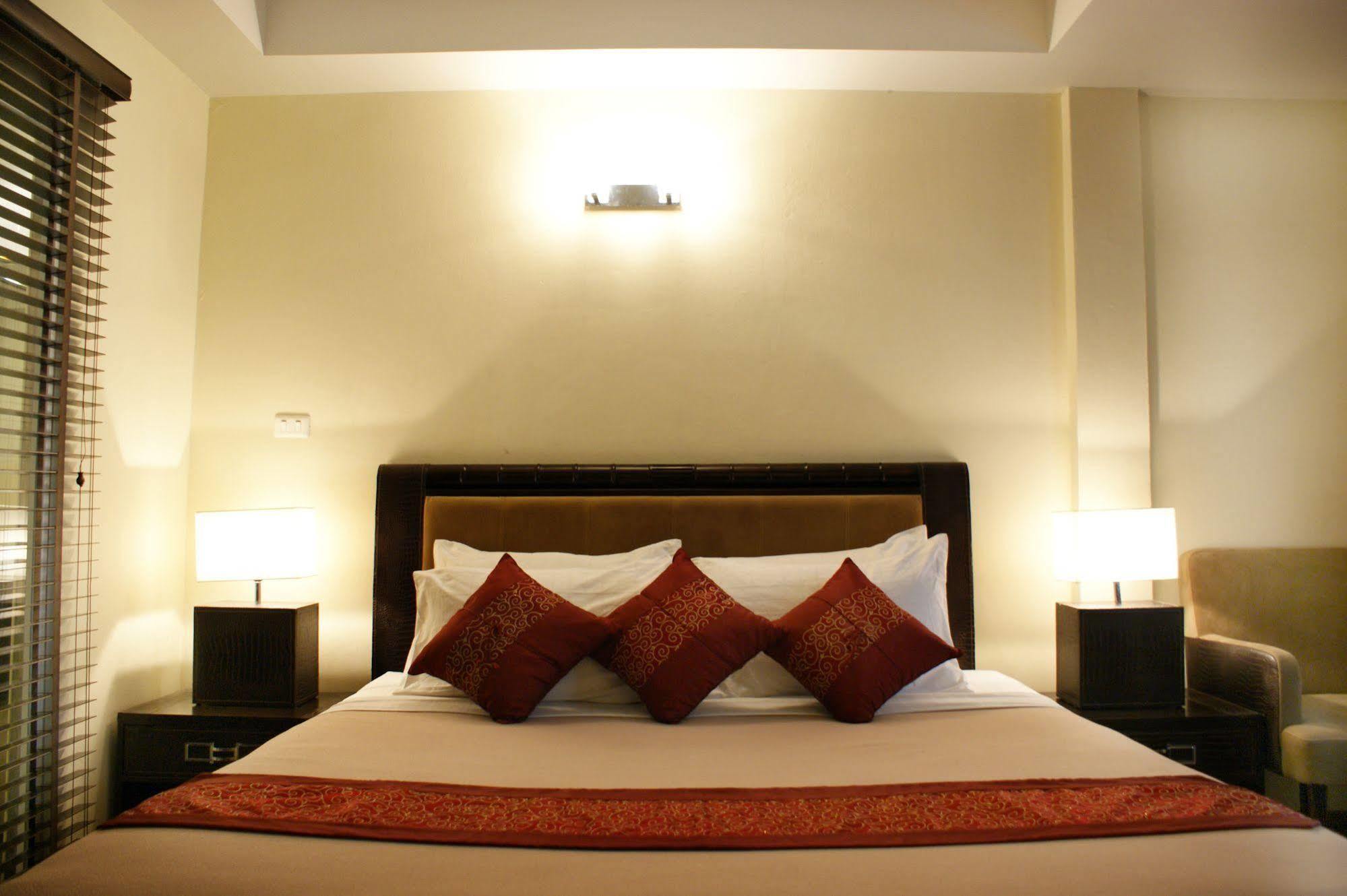 Lk Mansion Aparthotel Pattaya Bagian luar foto